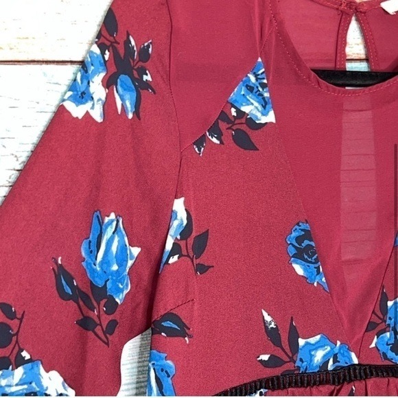 NWT Gianni Bini Boho Romper Size S Burgundy Blue Sheer Romantic Bell Sleeves - Picture 8 of 13